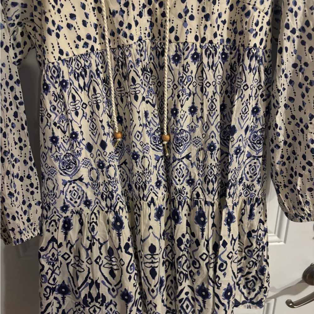 Jessica Simpson Blue and White Patterned Tunic - Picture 4 of 6